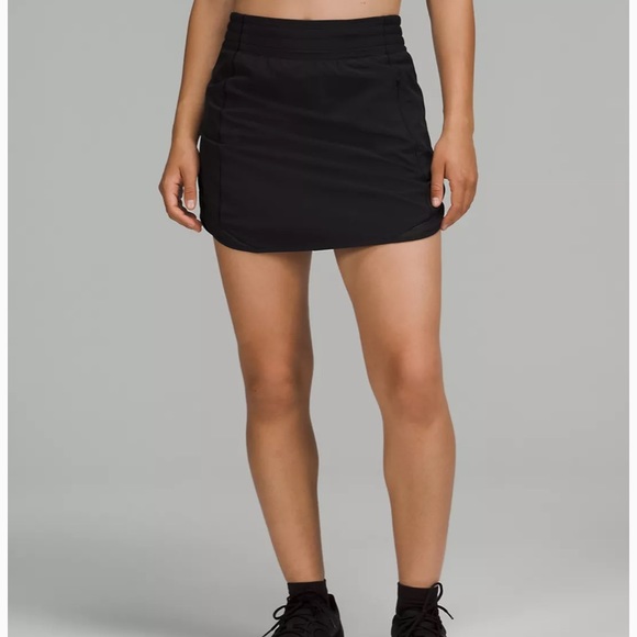Lululemon Hotty Hot High-Rise Skirt sz 2 * Long - Picture 2 of 8